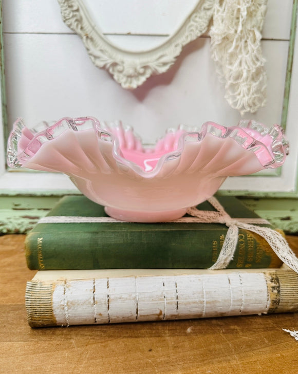 PINK INTERIOR VINTAGE RUFFLE XL BOWL