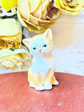 VINTAGE CAT STATUETTE - SITTING PRETTY