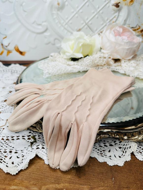 PINK HOLLYWOOD REGENCY ORNATE PAIR OF GLOVES