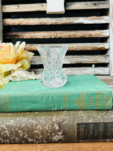 VINTAGE CRYSTAL CUT GLASS TOOTHPICK HOLDER
