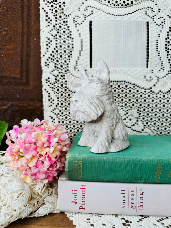 CUTIE DOG STATUETTE VINTAGE