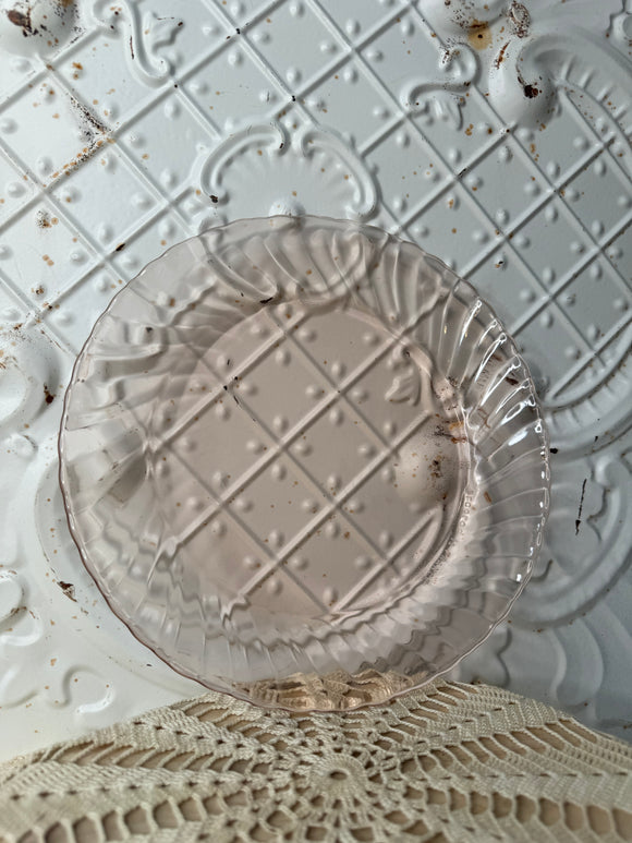 PINK DEPRESSION GLASS SCALLOPED VINTAGE PLATE