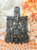VINTAGE ORNATE CAST IRON FRUIT MOTIF TRIVET