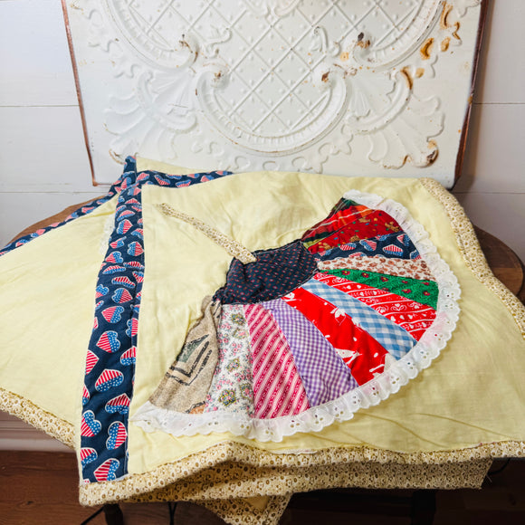 HAND STITCHED VINTAGE LAP QUILT WALL HANGING DECOR