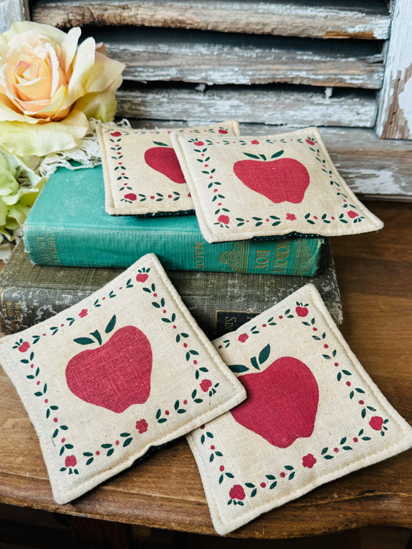 SET OF 4 PRIMITIVE STYLE APPLE POTPOURRI COASTERS