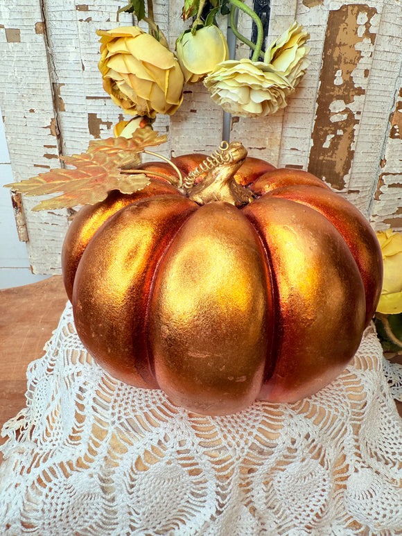 SHINY PUMPKIN DECOR
