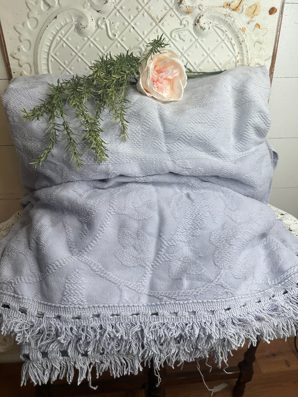 ANTOINETTE QUEEN VINTAGE BLANKET