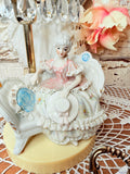 VINTAGE BOUDOIR LAMP WITH FIGURINE