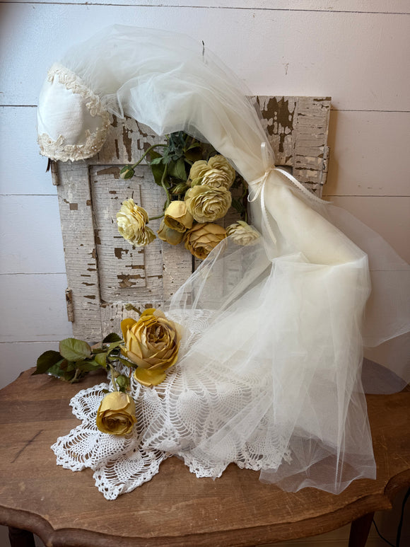 ANTIQUE WEDDING VEIL