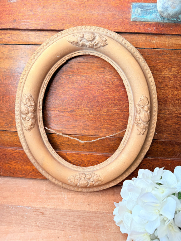 ANTIQUE WOOD CARVED 1800S DETAILED FRAME