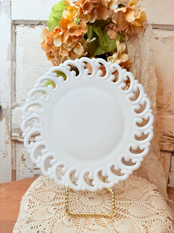 VINTAGE FENTON MILK GLASS SCROLLY EDGE PLATE