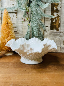 ORNATE MILK GLASS HOBNAIL RUFFLE VINTAGE BOWL