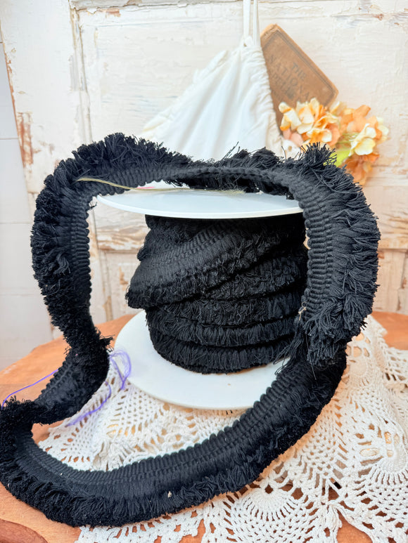 VINTAGE BLACK FRILL ROLL OF RIBBON / TRIM / FABRIC