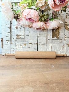 ANTIQUE LIGHT WOOD ROLLING PIN