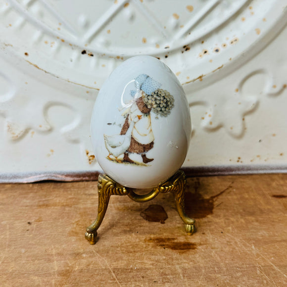 GOOSE AND GIRL VINTAGE EGG DECOR