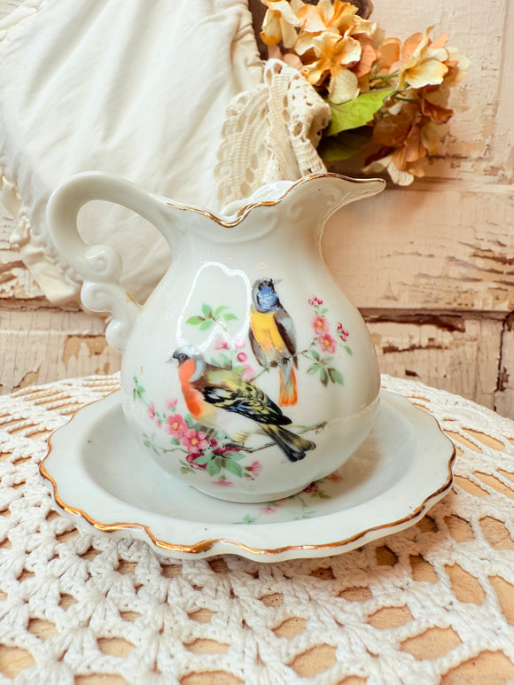 VINTAGE JAPAN MINI PITCHER AND BOWL