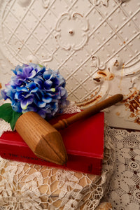 POINTED ANTIQUE WOOD HAMMER