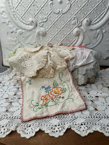 VINTAGE LINEN LOT #1