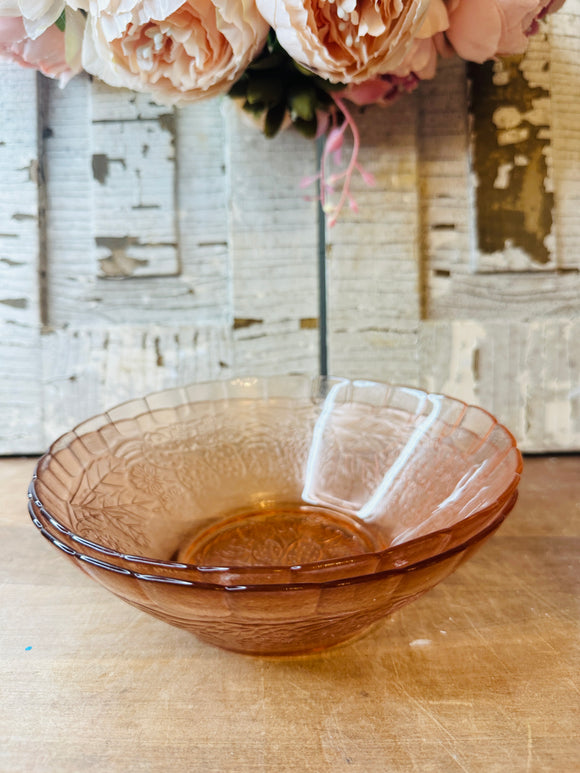 SET OF 2 EXTRA RARE PATTER STRAWBERRY DEPRESSION PINK BOWLS - 2 SETS AVAILABLE