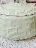 VINTAGE DETAILED CASSEROLE DISH AND LID POT
