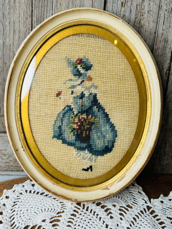 HANDMADE VICTORIAN WOMAN NEEDLEPOINT ART IN OVAL FRAME VINTAGE