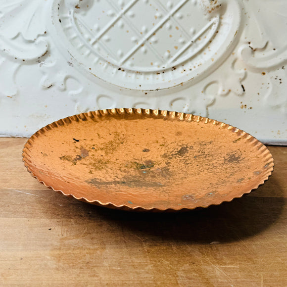 VINTAGE HAMMERED COPPER FOOTED PLATE