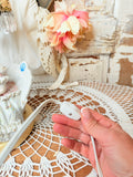 VINTAGE BOUDOIR LAMP WITH FIGURINE