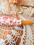 VINTAGE FLORAL ROSE ROLLING PIN