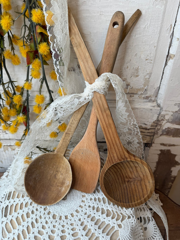 VINTAGE SET OF LARGE RUSTIC WOOD UTENSILS