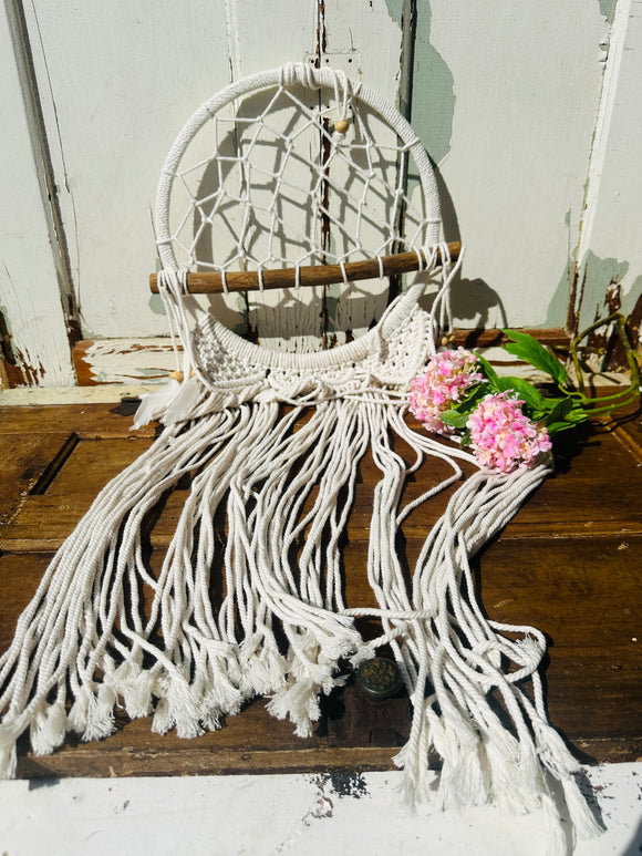 VINTAGE MACRAME DREAM CATCHER DECOR