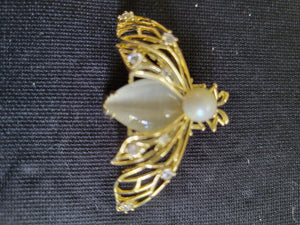 INSECT WITH PEARL BROOCH