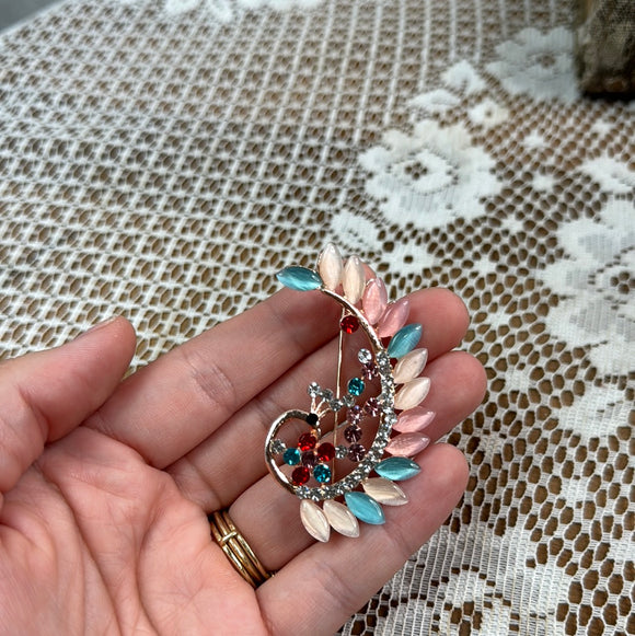 ANTIQUE BROOCH- MULTICOLORED BIRD PEACOCK