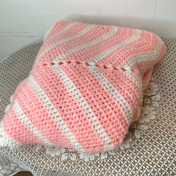 PINK AND WHITE ORNATE HANDKNIT TABLECLOTH CIRCLE AFGHAN (FOLDED)