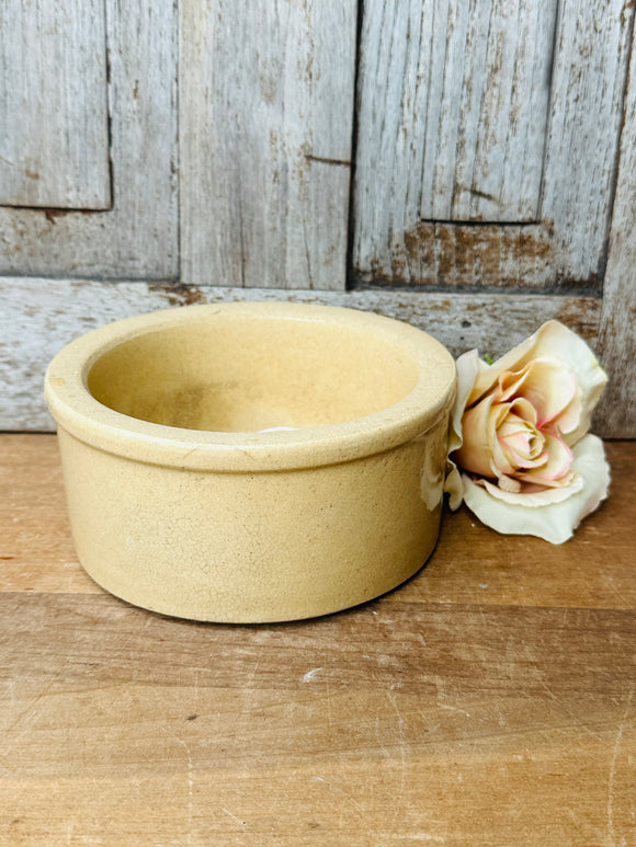ANTIQUE ROSEVILLE CROCK BOWL