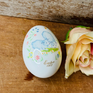 PORCELAIN EASTER EGG SHEEP DECOR