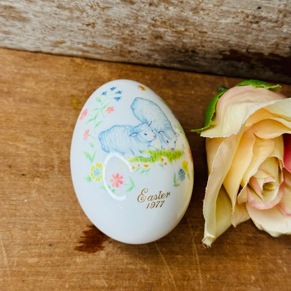 PORCELAIN EASTER EGG SHEEP DECOR