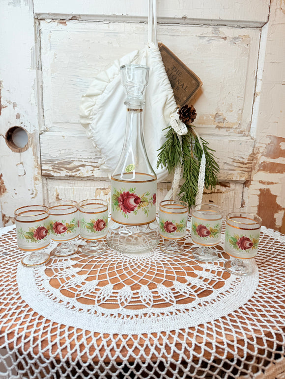 1960S 6 PIECE ITALIAN ITALU DECANTER AND HANDPAINTED CORDIAL GLASS SET