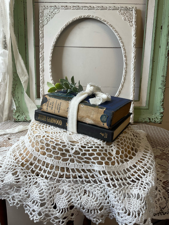 SET OF VINTAGE BOOKS DECOR #2