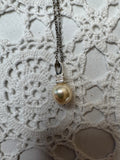 VINTAGE PEARL PENDANT NECKLACE