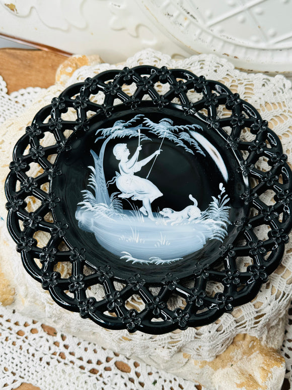 WESTMORELAND 1940S BLACK MILK GLASS PLATE - GIRL