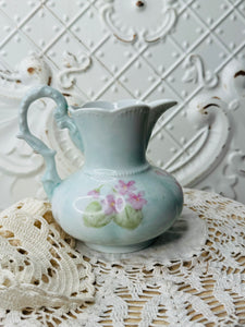 BEAUTIFUL VINTAGE FLORAL ORNATE PITCHER