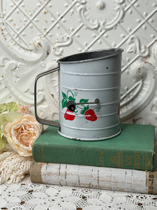 FARMHOUSE STRAWBERRY VINTAGE FLOUR SIFTER