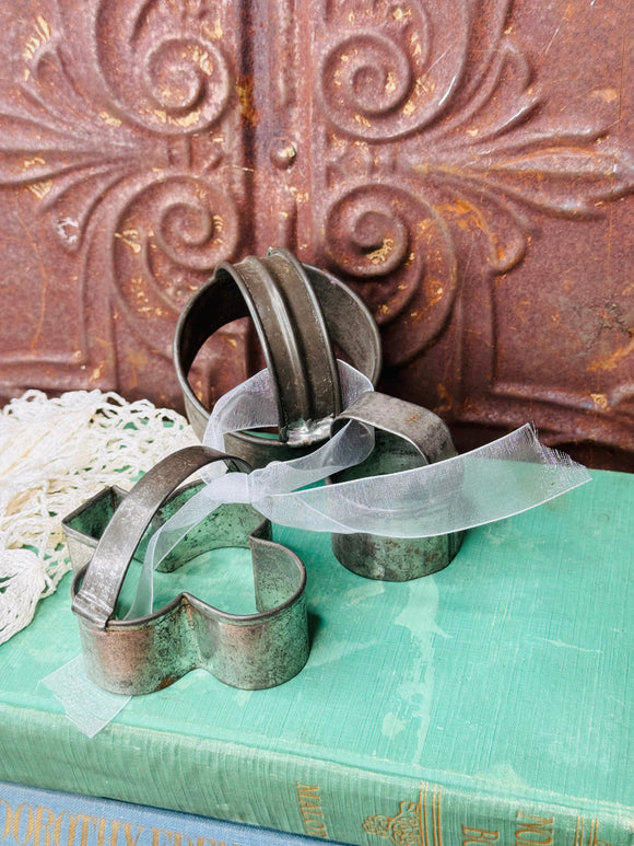 SET OF ANTIQUE BISCUIT COOKIE CUTTERS