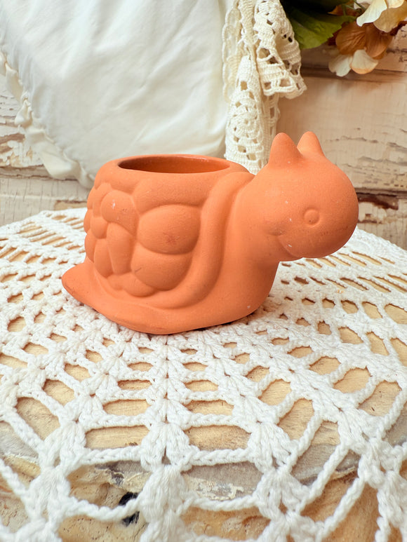 TERRA COTTA VINTAGE SNAIL PLANTER
