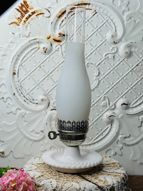 MILK GLASS AND FROSTED GLASS VINTAGE OIL STYLE LAMP