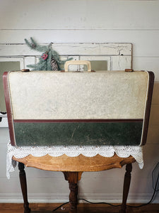 1950S HARD SHELL GREEN BEIGE XL SUITCASE