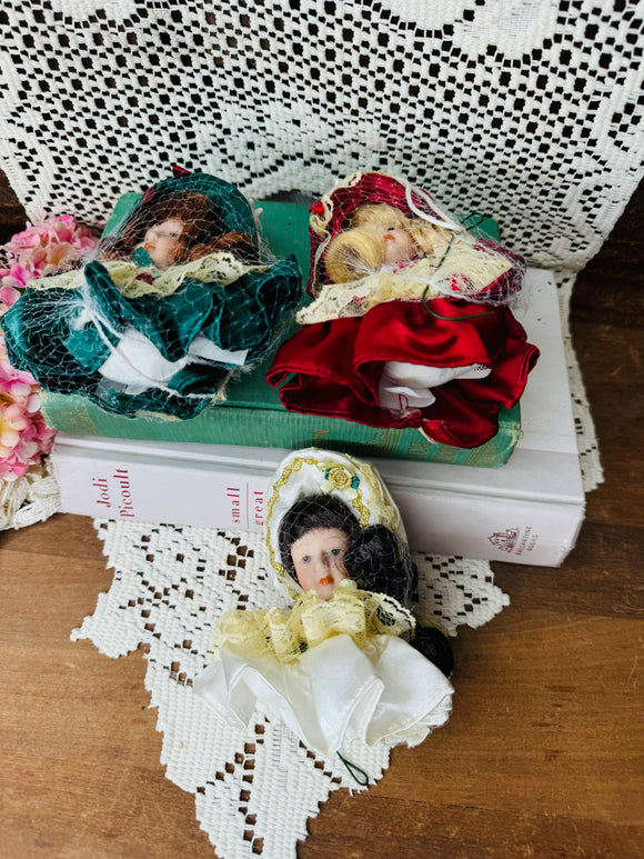 SET OF VICTORIAN LADY HEADS ORNAMENTS