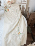 VINTAGE FLORAL AMAZING EMBROIDERED TABLECLOTH