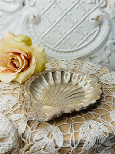 VINTAGE SILVER SHELL DISH