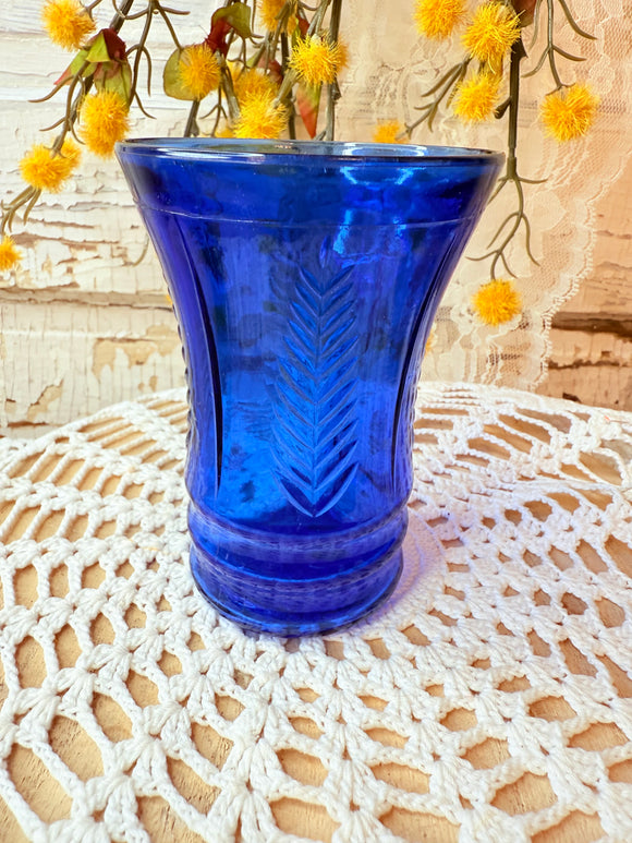 VINTAGE HAZEL ATLAS COBALT BLUE LEAF CUP